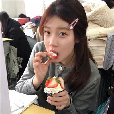 德凯奥特曼国语